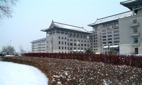 哈尔滨工业大学排名怎么样？ 黑龙江省的名山有哪些图2